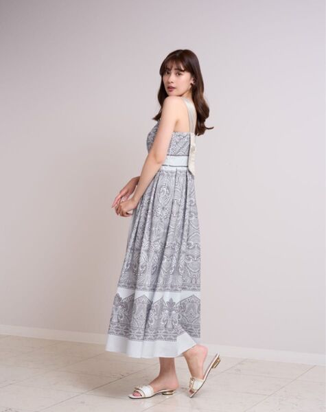 【早い者勝ち】 herlipto ハーリップトゥ Marbella Panel Printed Dress misty sax S