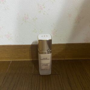 プレステージ ホワイト ル プロテクター UV ルミエール BB 00