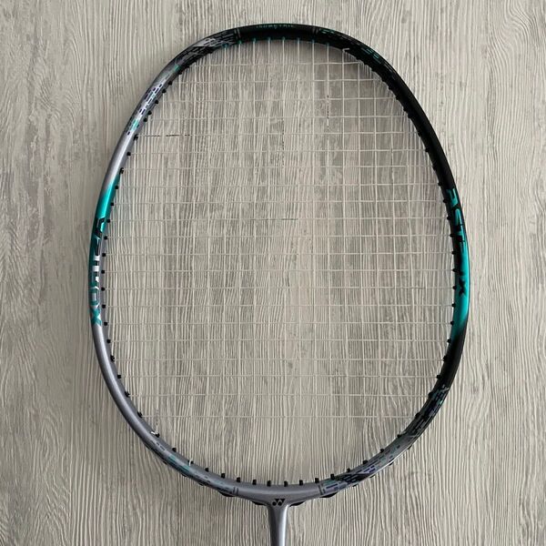 バドミントンラケット アストロクス88sPRO