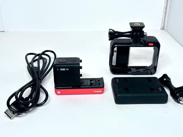Insta360 ONE RS