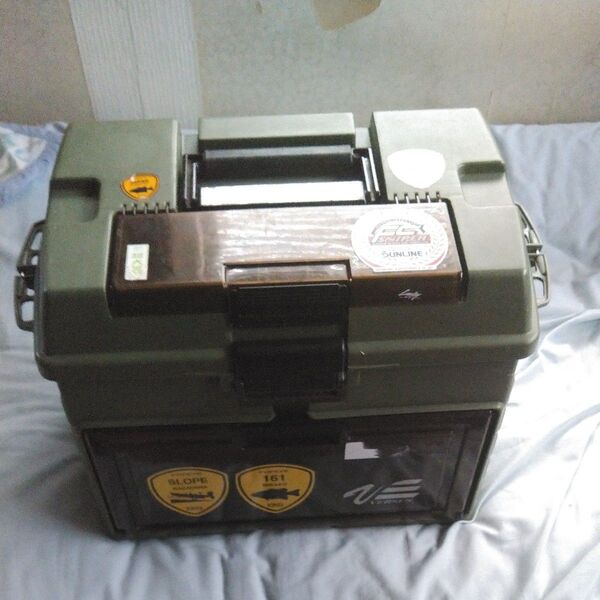 VS-8050 バーサス タックルボックス メイホウ 明邦