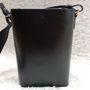 美品 ユニクロ +J ショルダーバッグ 斜め掛け レザーブラック ジルサンダー