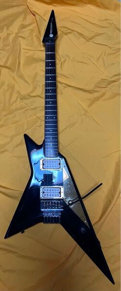 Greco GTZ-65 変形フライングV