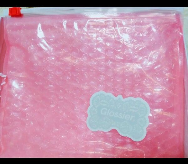 ★人気のエアキャップのポーチMサイズ&ステッカー★glossier★2024冬 ノベルティ