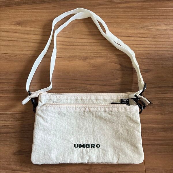 【UMBRO】サコッシュ ショルダーバッグ ポシェット 肩掛け アイボリー ナイロン