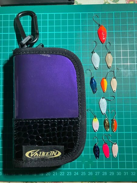 価格相談不可 特別価格! ヴァルケイン ワレット+スプーン13枚 ハイバースト シャイラ サーヴァントスピア シャノン 中古品