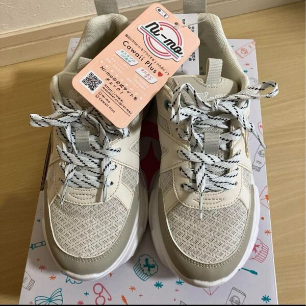新品 ニーモ スニーカー 21.5㎝
