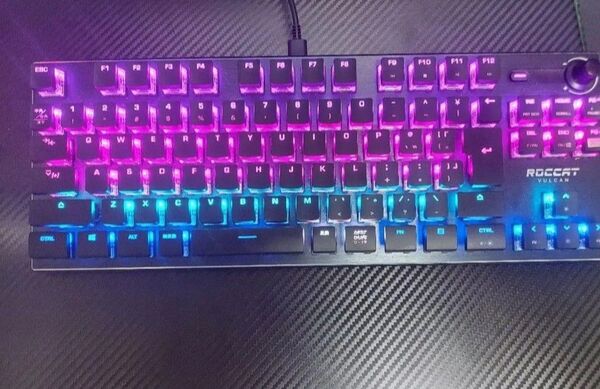 ROCCAT Vulcan TKL ゲーミングキーボード