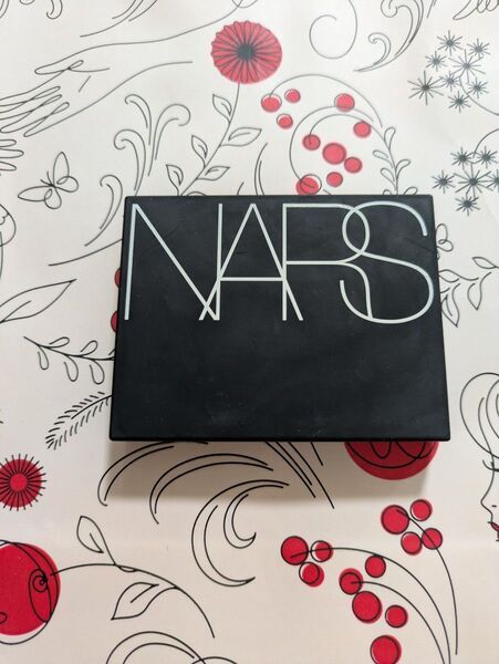 NARS ライトリフレクティングセッティングパウダー プレストN