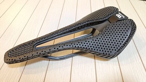 WEST BIKING 3Dプリント カーボンサドル カーボンレール carbon