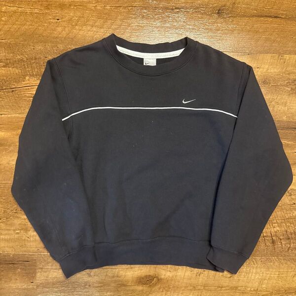 00s NIKE ナイキ スウェット トレーナー 古着 ブラック トップス 黒 コットン ボックスシルエット 短丈 銀タグ S