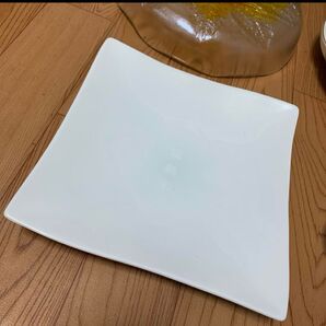 有田焼★福吉の大判四角皿★プレート 陶器 オードブル、盛り合わせ、フルーツ、スイーツ、ホームパーティーなどに!