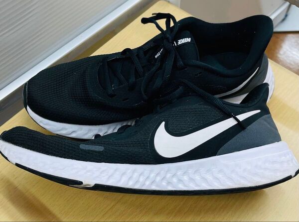 NIKE ランニングシューズ ブラック 28センチ
