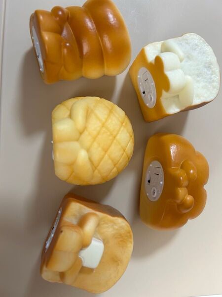 折り紙1枚 まちぼうけ 光るパン ライト ミニチュア カプセルトイ フィギュア 待ちぼうけ
