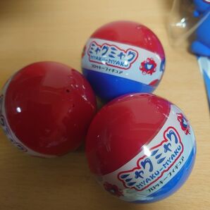 【未開封】大阪万博限定 ミャクミャク フロッキー フィギュア3個セット カプセルトイ ガチャガチャ ガチャ