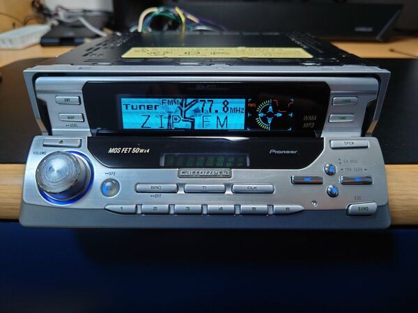 【希少】 DEH-P717 動作確認済み 高音質 電源コード・専用AUXケーブル・ラジオアンテナ付き 1DIN カーオーディオ