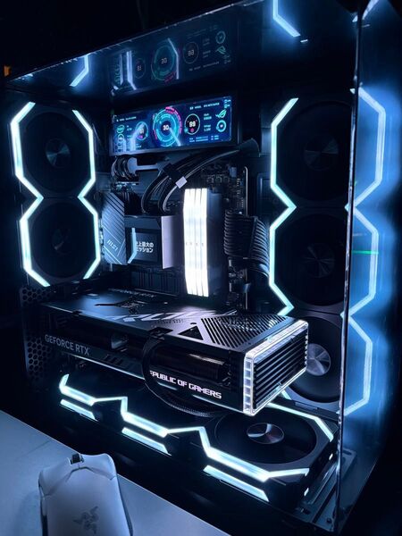 Lianli i9-13900K 4070 Super 64GB ゲーミングPC