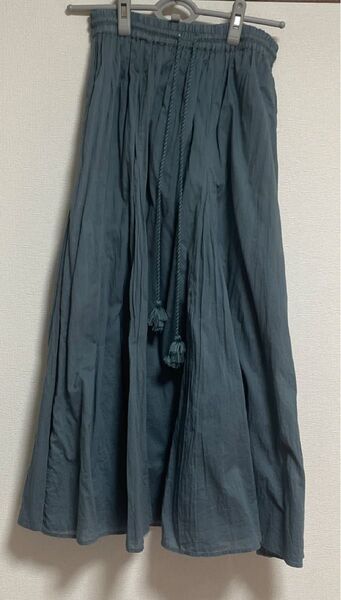リプシィム ロングスカート