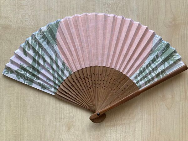 扇子 茶色竹 布 竹柄 和装小物 せんす 扇 和柄