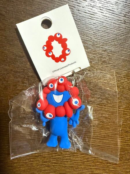 ミャクミャク 立体 マスコット キーホルダー ほっぺた ポーズ キーチェーン