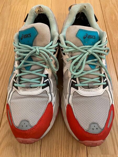 asics atmos 27.5