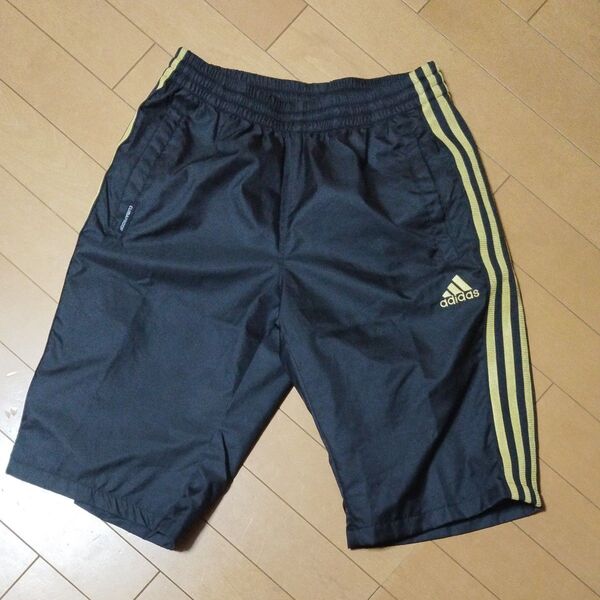 アディダス adidas ブラック ハーフパンツ Sサイズ