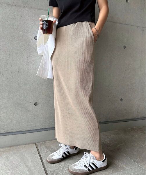 新品 andme セルフカットリブロングタイトスカート M ベージュ