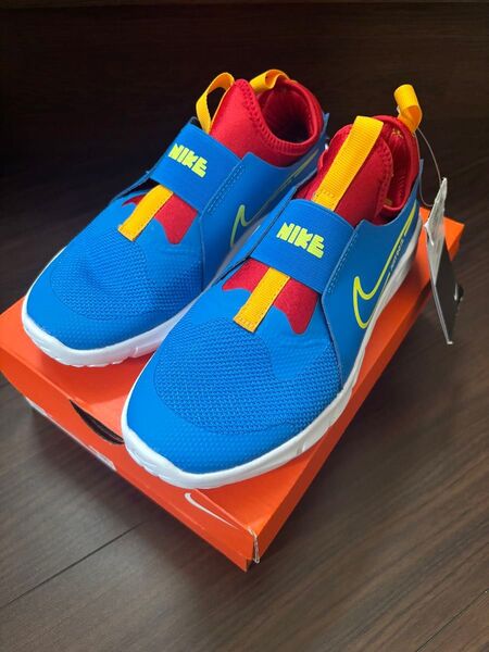 【完売品】NIKE ナイキ キッズシューズ フレックス ランナー2 22cm 新品