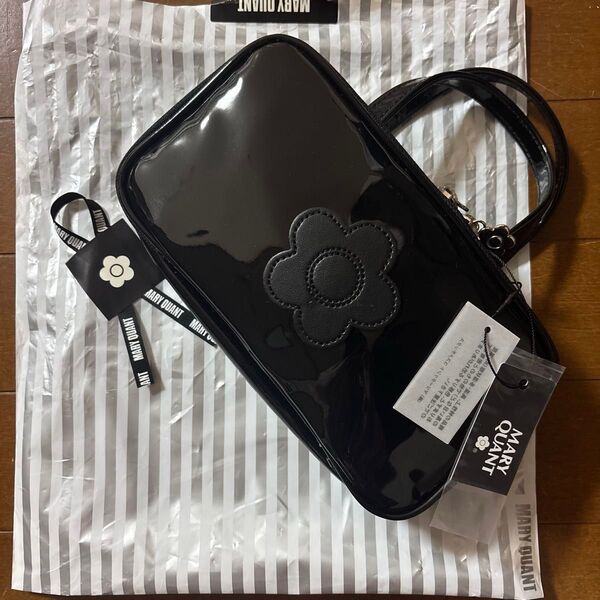 MARY QUANT 黒エナメル コスメポーチ