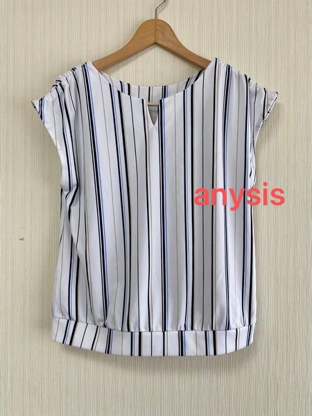【美品】anysis 半袖 ブラウス カットソー UVケア・接触冷感・消臭 エアリードレープスムース 通勤 旅行 サイズ2