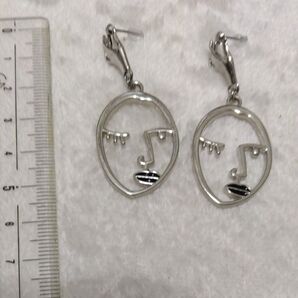 顔ちゃんピアス ハンドメイド