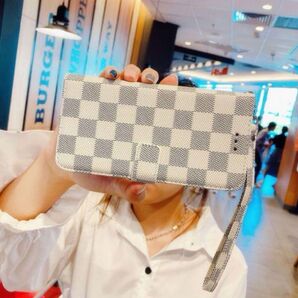 高級感 IPhone16eスマホケース チェック柄 おしゃれ 手帳型 携帯ケース 大人気 ホワイト