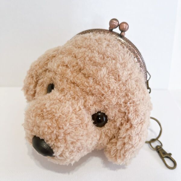 もこもこわんちゃんがま口ポーチ 小物入れ 財布 手編み ハンドメイド キーリングナスカン付き バッグチャーム ぬいぐるみ