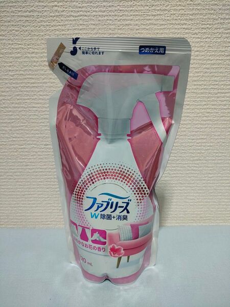 ファブリーズ W除菌+消臭 ほのかなお花の香り つめかえ用 320ml
