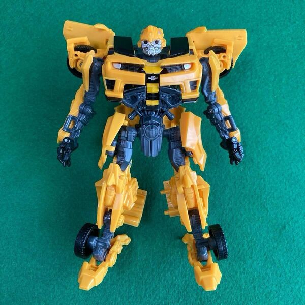 【ジャンク品】トランスフォーマー バンブルビー フィギュア