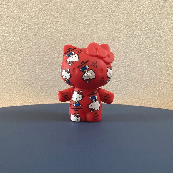〈サンリオ〉Hello Kitty 2009 フィギュア ハローキティ THREE APPLES 35周年