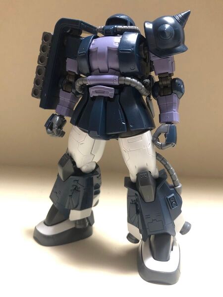 HG MS-06R-1A 高機動型ザクⅡ (黒い三連星・マッシュ機) 素組完成品