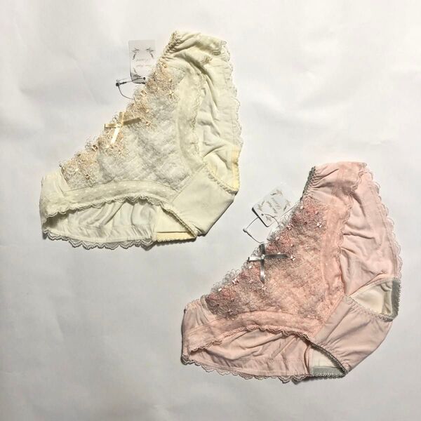 【Risa Magli】可愛いもこもこ生地 小花の刺繍×アイボリー・小花の刺繍×ピンク サニタリーショーツ 2枚セット Lサイズ♪