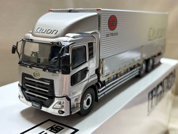 京商 1/43 UDトラックス 17クオン ミニカー