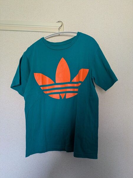adidas Tシャツ
