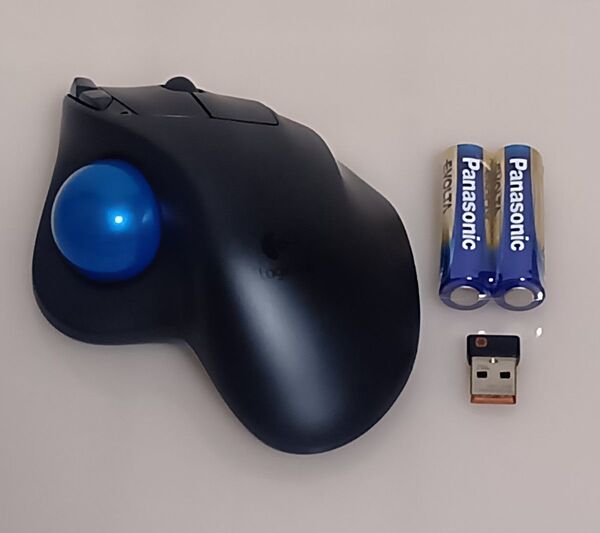 logicool(ロジクール)ワイヤレストラックボールマウス M570