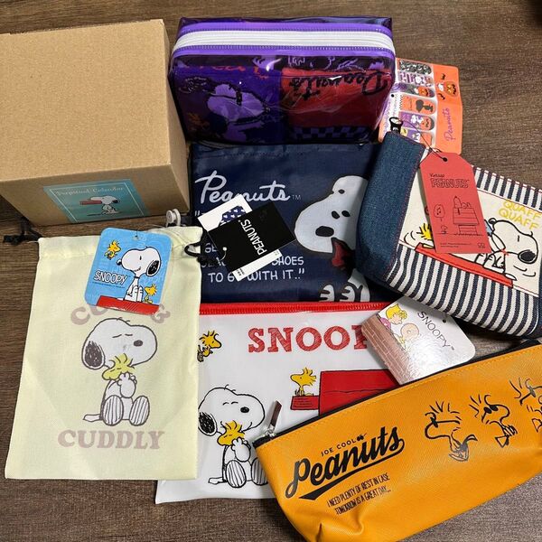 スヌーピー SNOOPY PEANUTS セット 万年カレンダー 靴下 ポーチ エコバッグ 巾着 ビニールポーチ オマケ