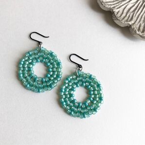 No.572・BeadsWorkピアス・フックピアス・イヤリング・ネコポス発送