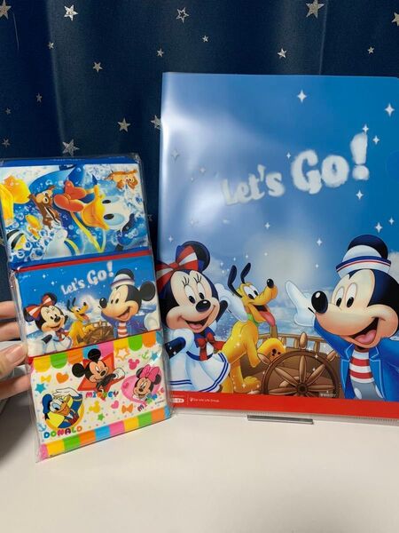 【Disney】クリアファイルA4サイズ+ポケットティッシュ3つセット【ミッキー&フレンズ】
