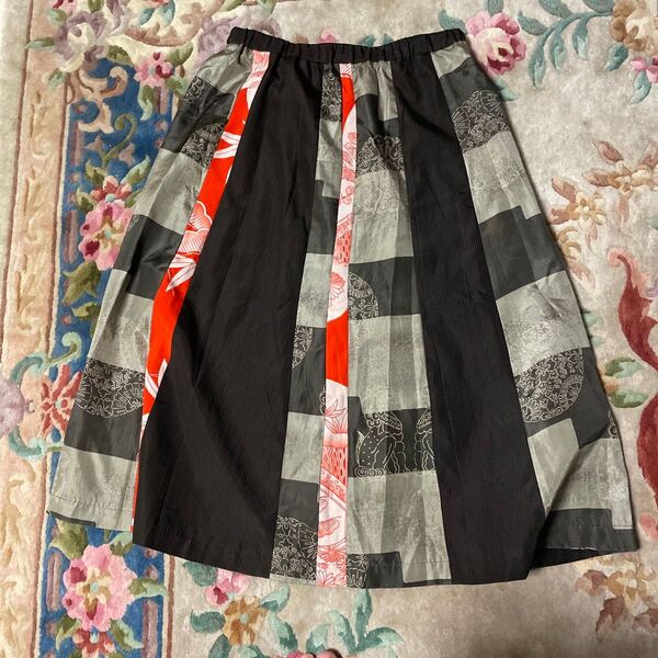 着物リメイクロングスカート 和柄 個性的 古着