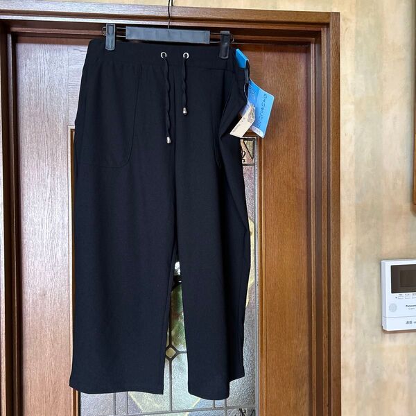 週末セール価格 新品タグ付き パンツ 黒 ブラック 4L 履きやすい オススメ