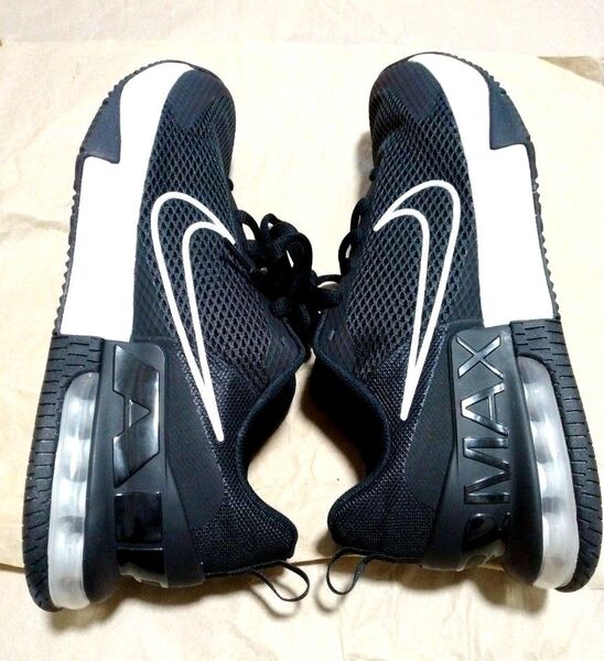 テニスシューズナイキエアマックス NIKE 28cm