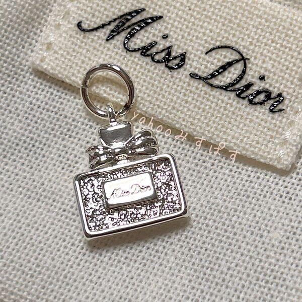DIOR ディオール 保存袋付き ミスディオール 香水 アイコン シルバー ネックレストップ ペンダントトップ チャーム 111