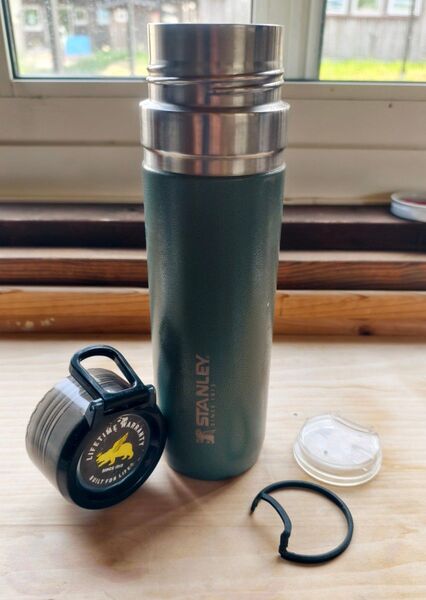スタンレー 0.7L ゴーシリーズ 真空 ボトル STANLEY GO Series Bottle 24oz 700mL