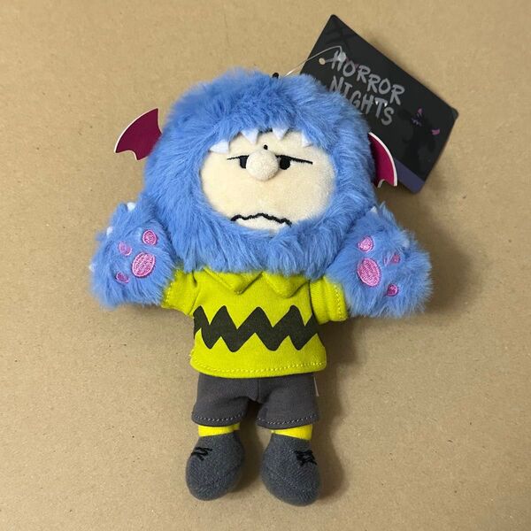 チャーリーブラウン USJ ぬいぐるみキーチェーン ユニバ ホラーナイト 2024 ハロウィン キーホルダー PEANUTS レア